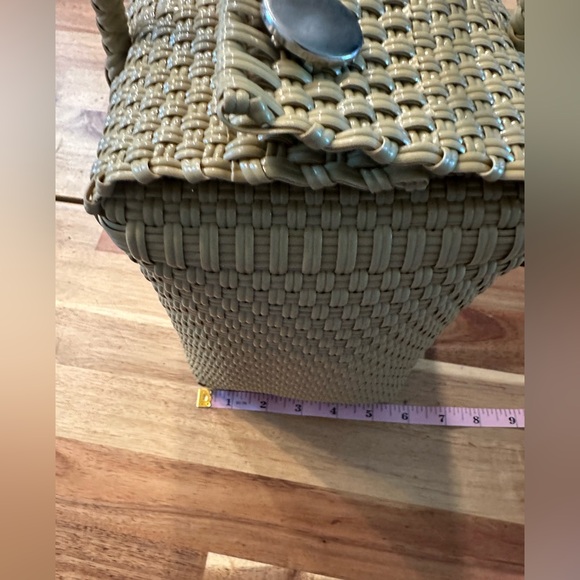 Elegant Tan Woven Tote Bag/ NWOT - Picture 8 of 9